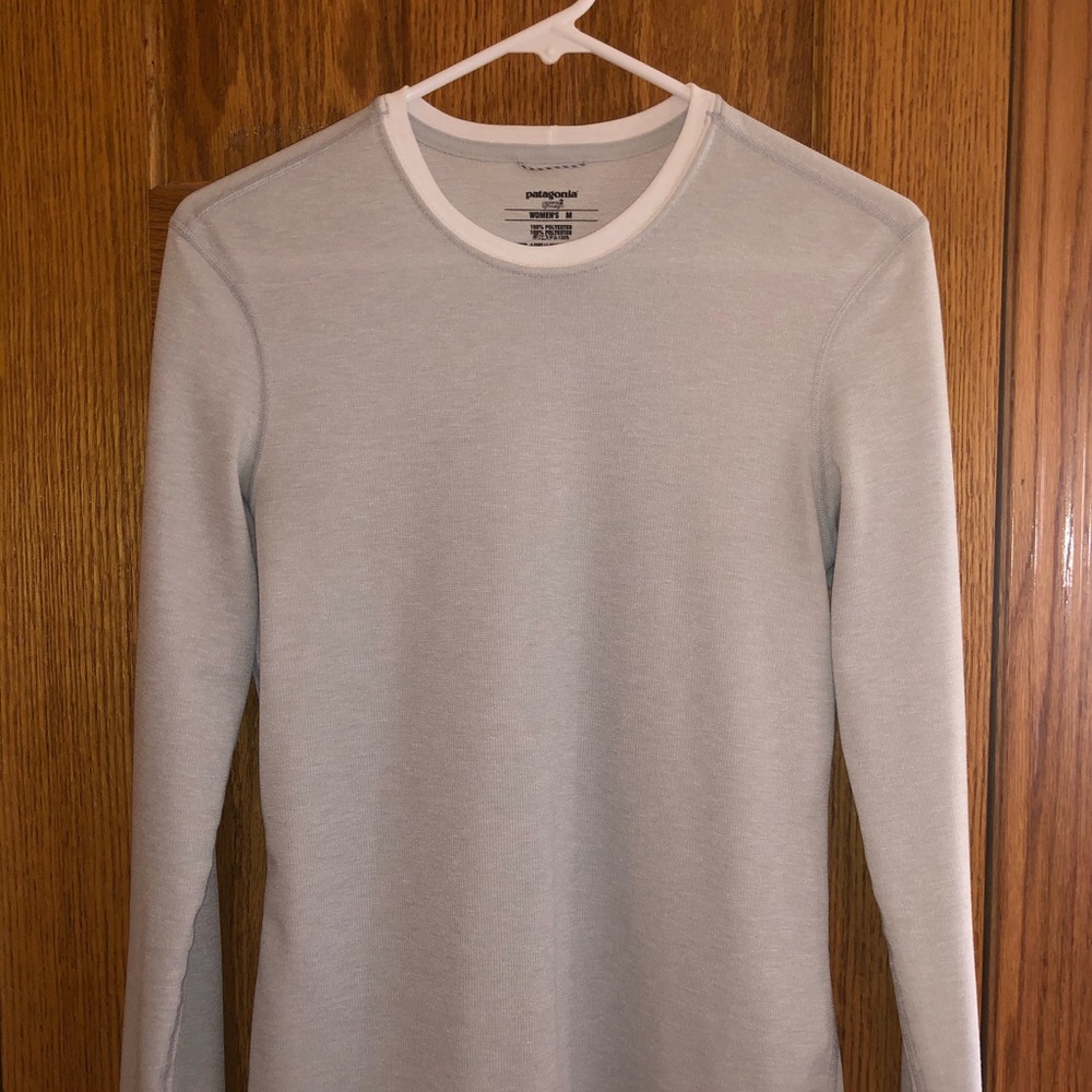 Patagonia Capilene 2 Women’s Tee sz Medium